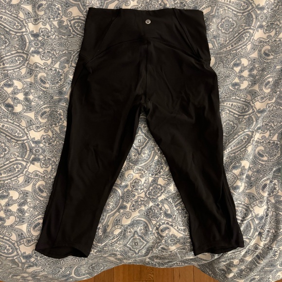 Black Crop Lululemon Tights - Picture 1 of 5